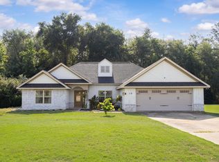 19 Isbell Rd, Fort Mitchell, AL 36856