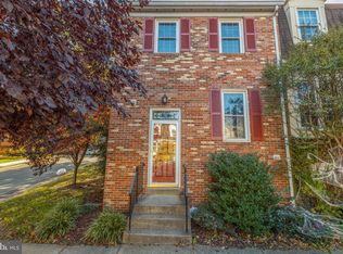 3800 Brighton Ct, Alexandria, VA 22305