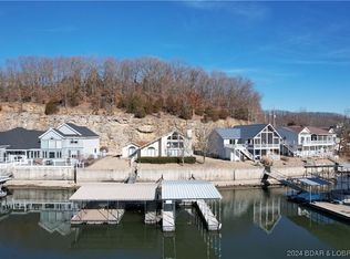 686 Mistwood Bluff Rd, Camdenton, MO 65020
