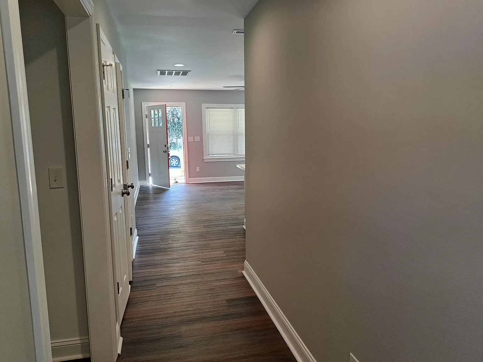 3 bed, 1116 sqft, $1,850 — Photo 2