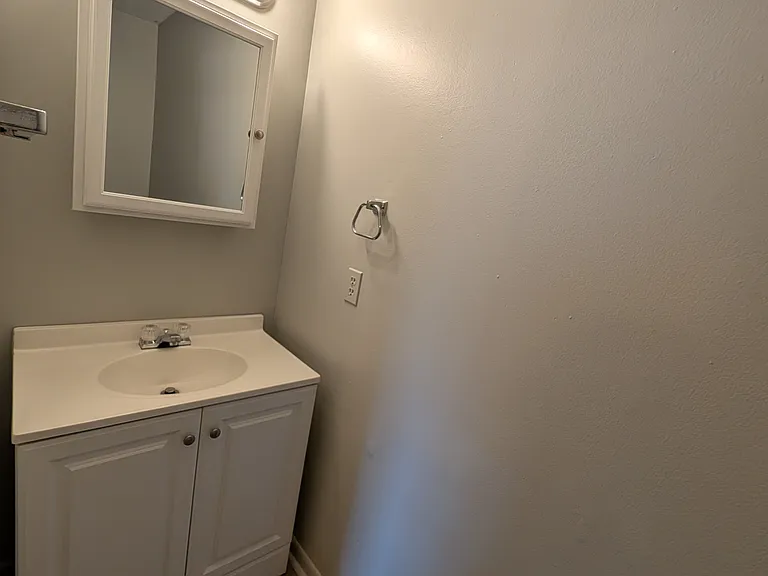 111 Cantal Dr — Photo 6