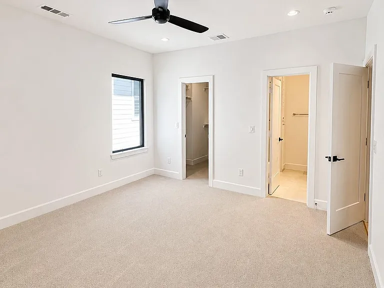 3529 Asbury St — Photo 27