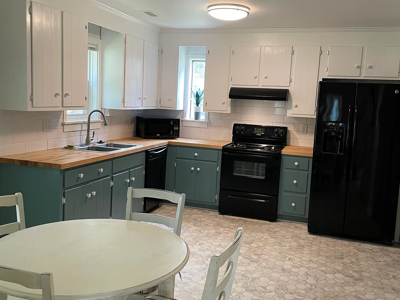 3 bed, 1646 sqft, $2,150 — Photo 1