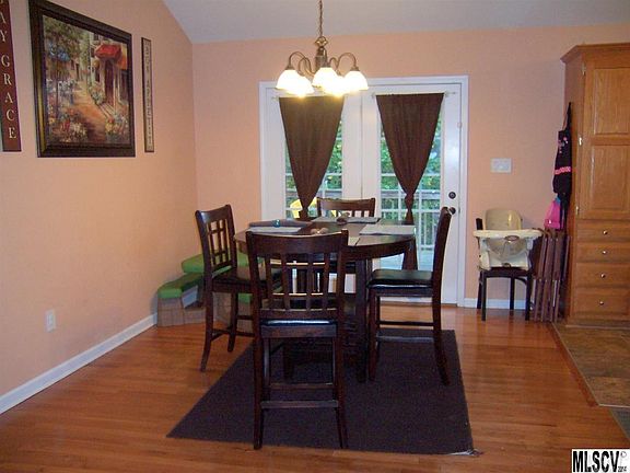 4th image of 1638 Kensington Cir