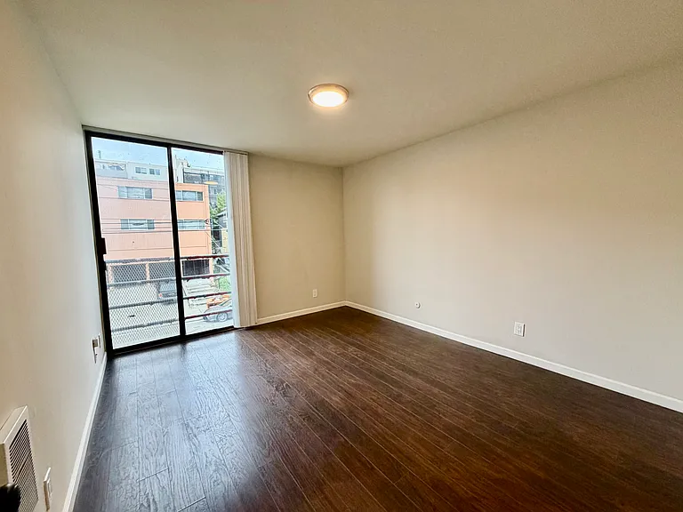 382 Adams Street — Photo 7