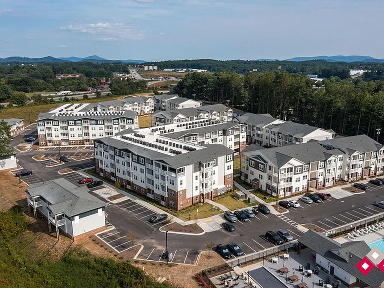 The Summit Hendersonville — Photo 42