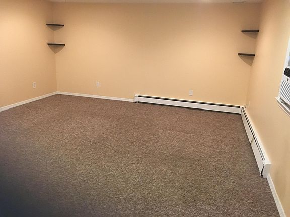 2nd image of 800 Fams Ct