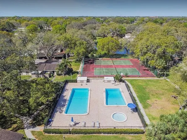 7906 Cedar Dr, Temple Terrace, FL 33637