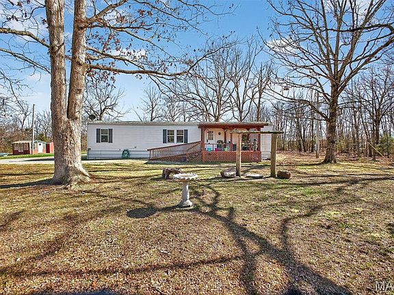 3rd image of 19661 Clover Rd