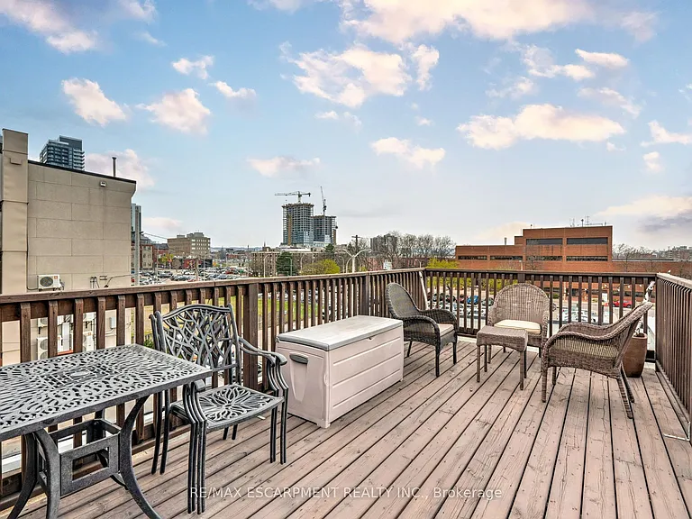 205 King St E #2 — Photo 37