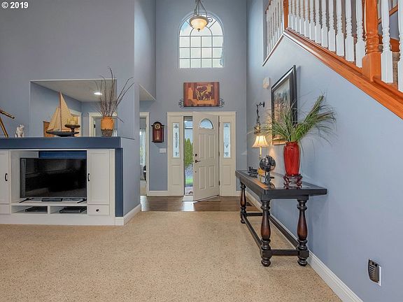 5th image of 2808 NE 183rd Ct