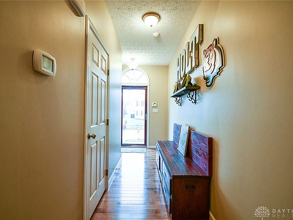4th image of 2260 Murphy Ln E