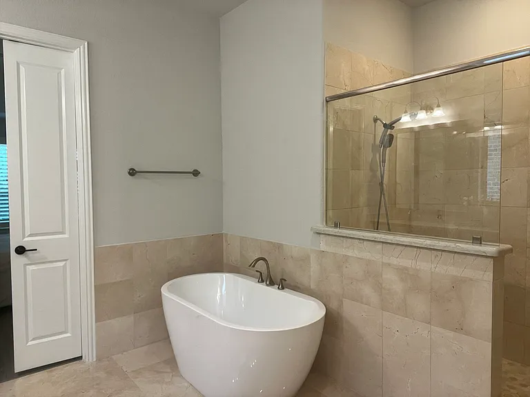 8137 Maybury — Photo 24