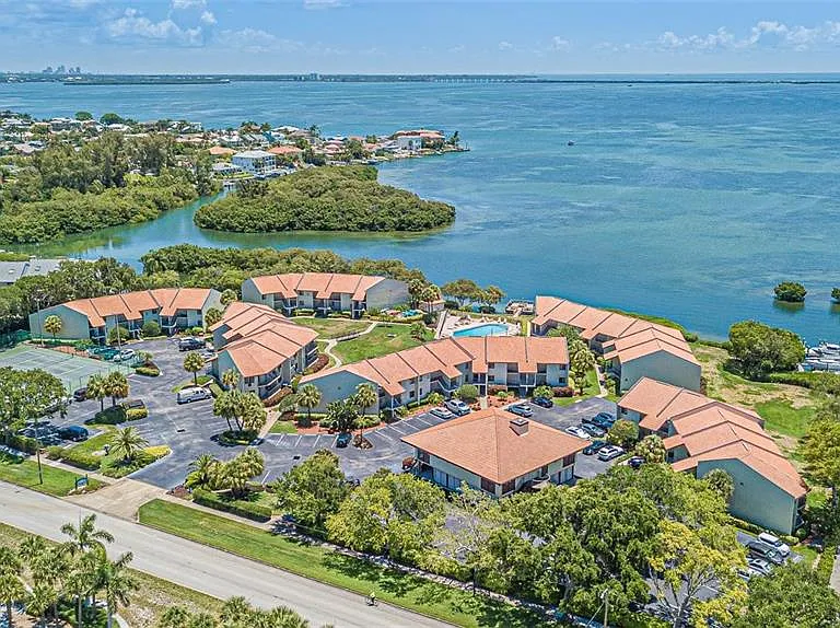 1515 Pinellas Bayway S #S-29 — Photo 1
