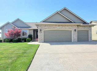 10807 W Havenhurst St, Maize, KS 67101