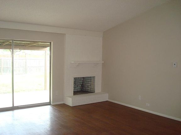 5th image of 1013 Twilight Dr