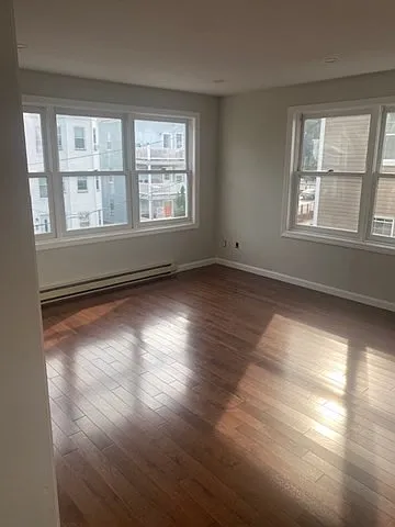 12 Landor Rd #3