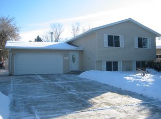 2917 16th Ave S, Moorhead, MN 56560