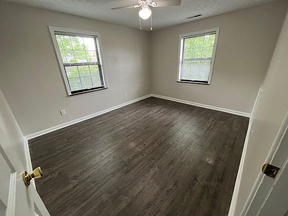 5th image of 515 Corona Ave