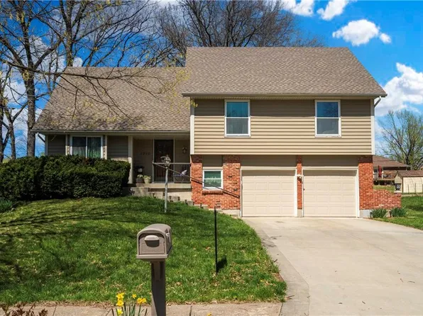 1216 NE 74th Ter, Gladstone, MO 64118
