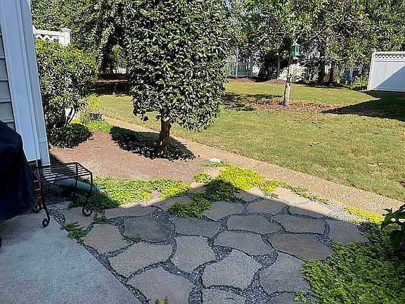 2nd image of 4512 Beacon Hill Dr