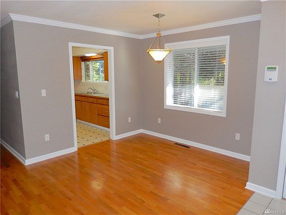 4th image of 1504 Naval Ave
