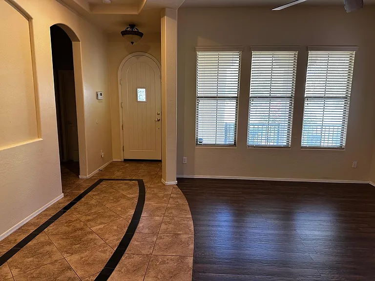 3989 W Founder Cir — Photo 5