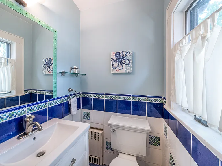 17 Bonnett Ave — Photo 16