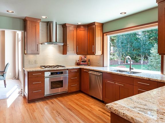 3rd image of 46923 SE 130th St