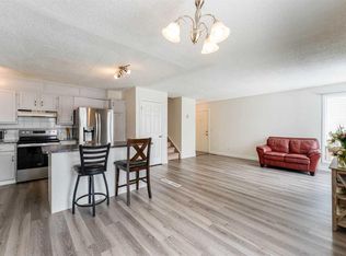 147 S Templewood Dr NE, Calgary, AB T1Y 4M5