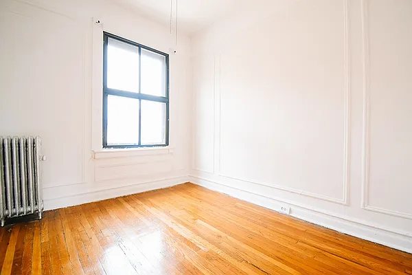 Rented by Monarch Realty Holdings | media 12