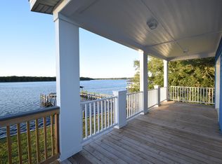 162 Beechers Point, Welaka, FL 32193