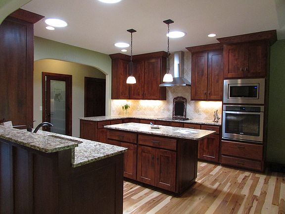 2nd image of 1515 Pine Cove Ln
