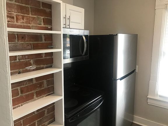 4th image of 3737 Central St APT 2