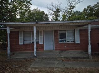 101 SW Hayes St, Idabel, OK 74745