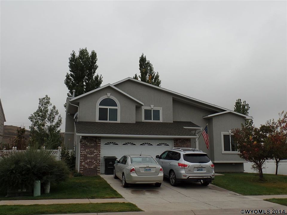 1st image of 125 Pheasant Dr