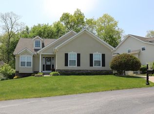 6854 Twin Oaks Ct #6854, Canfield, OH 44406