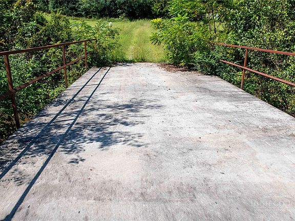 5th image of 3305 Zacks Fork Road
