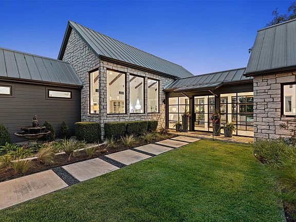 2nd image of 599 Dario Dr