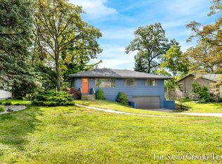 1845 Bonneville Dr, Norton Shores, MI