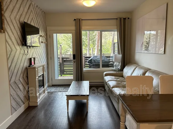 9132B Heritage Dr, Lake Country, BC V4V 2W2