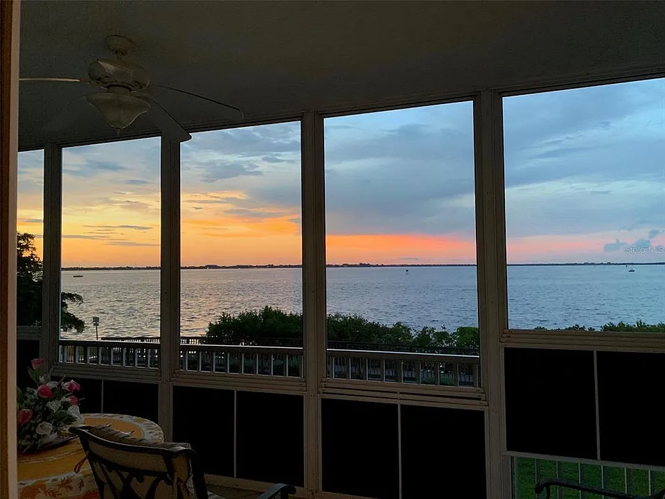 200 Harbor Walk Dr #321