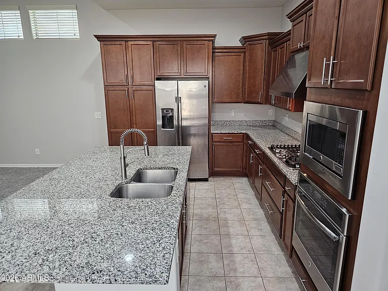 2253 S Wallrade Ln — Photo 3