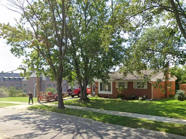 511 Elizabeth St, Rochester, MI 48307