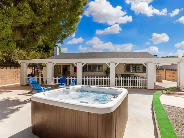 18129 Eccles St, Northridge, CA 91325