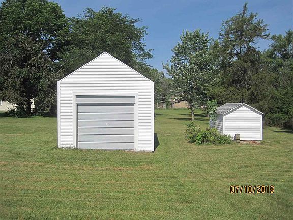 3rd image of 3205 W County Road 400 N
