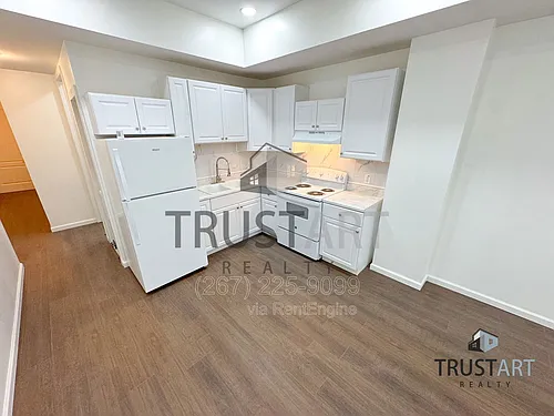 910 N 41st St #1 Photo 1