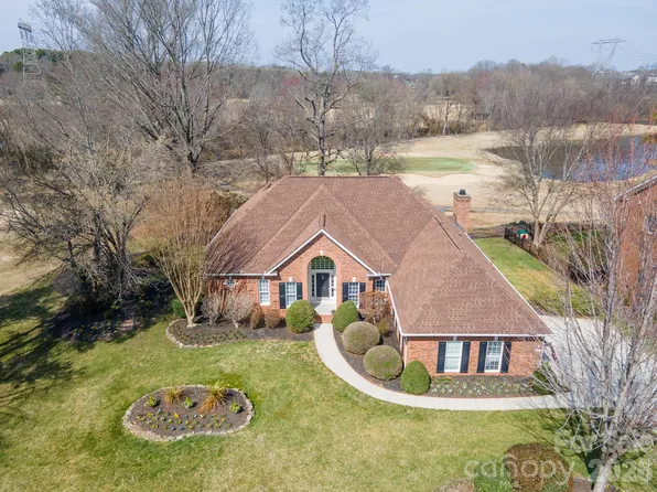 9301 Devonshire Dr, Huntersville, NC 28078