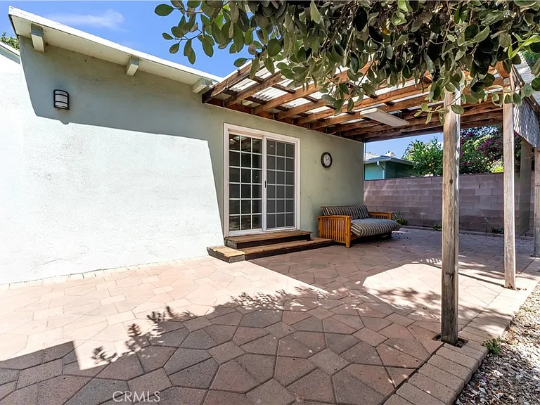 5452 Halbrent Ave — Photo 29