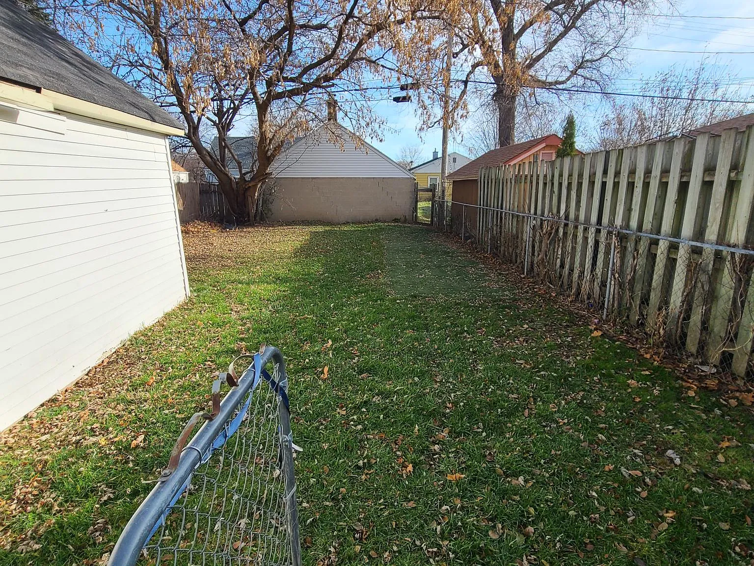 4 bed, $2,000 — Photo 2